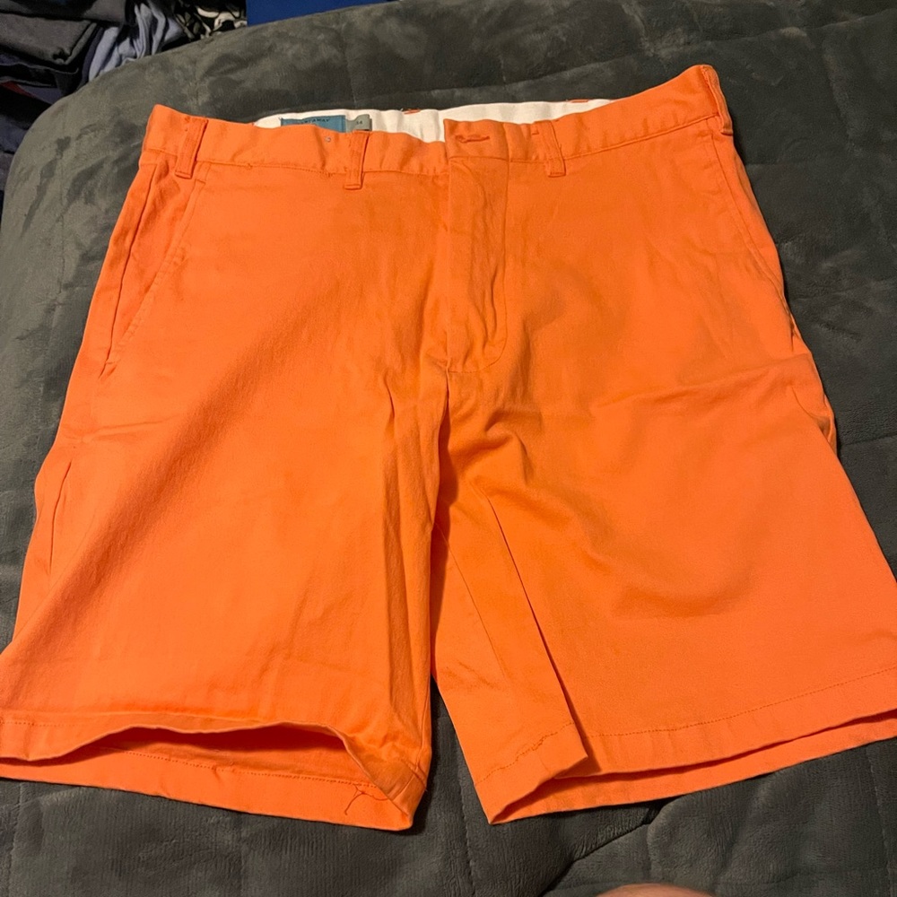 MENS NANTUCKET CASTAWAY CISCO SHORT STRETCH TWILL CORAL SIZE 34 WAIST.